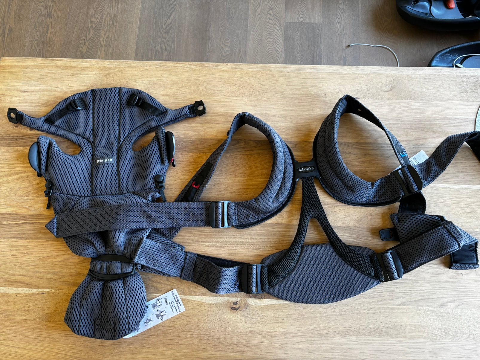 BabyBjörn One Air 3D Mesh draagzak – Donkergrijs – Als nieuw, Kinderen en Baby's, Ophalen, Zo goed als nieuw, Buik, Draagzak