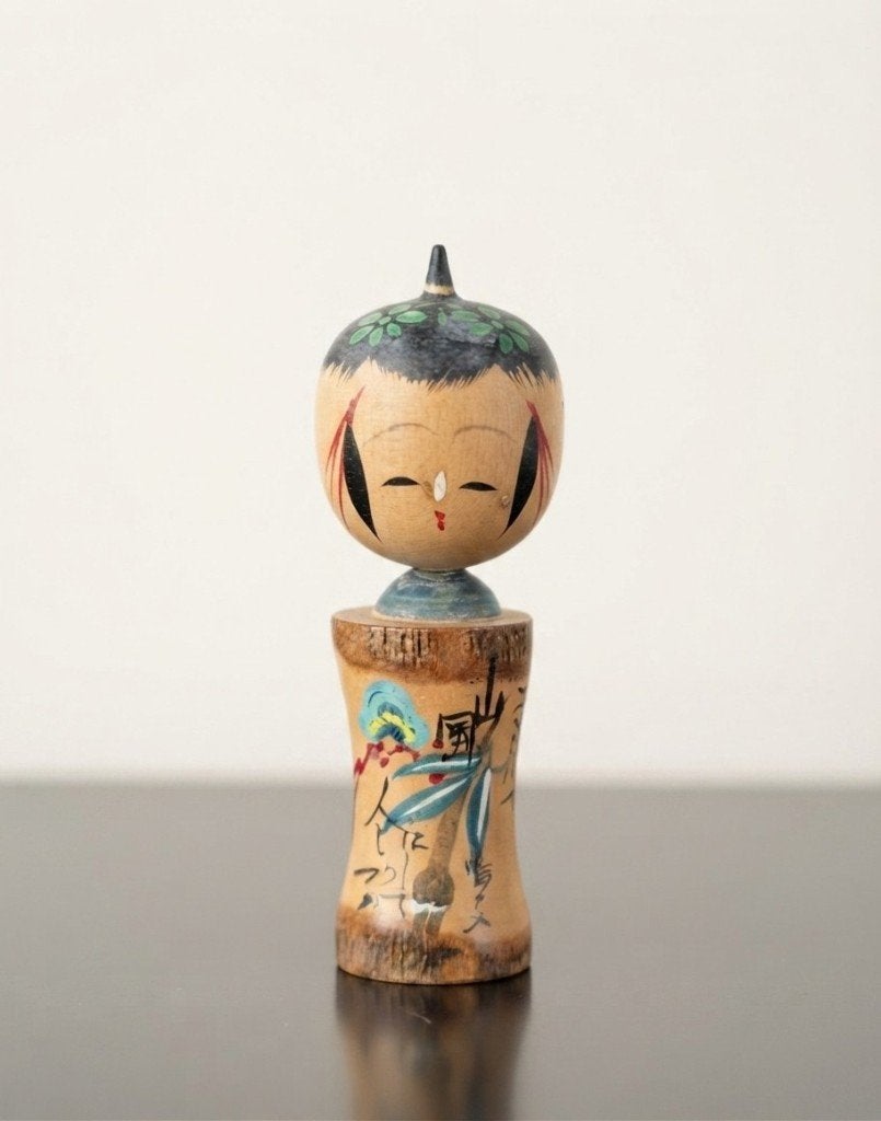 Mooie Shingata Kokeshi, Antiquités & Art, Art | Art non-occidental, Fait main, Bois, Poupée, Multicolore