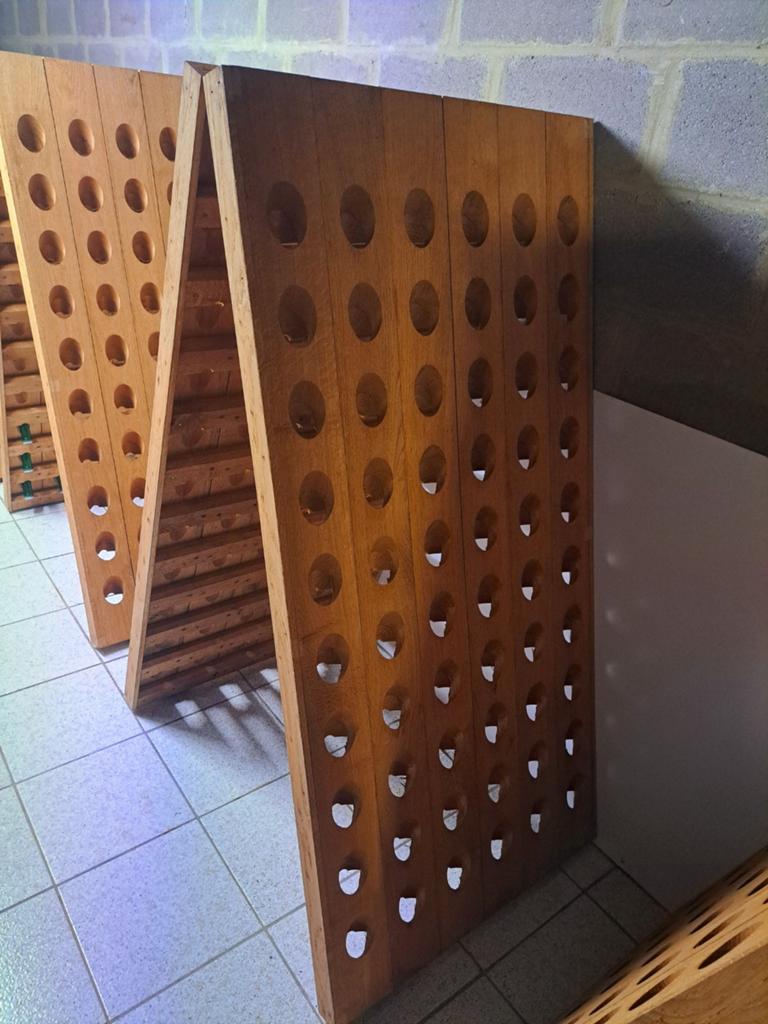 Pupitre uit eik voor 120 champagneflessen - Nieuw!, Ophalen