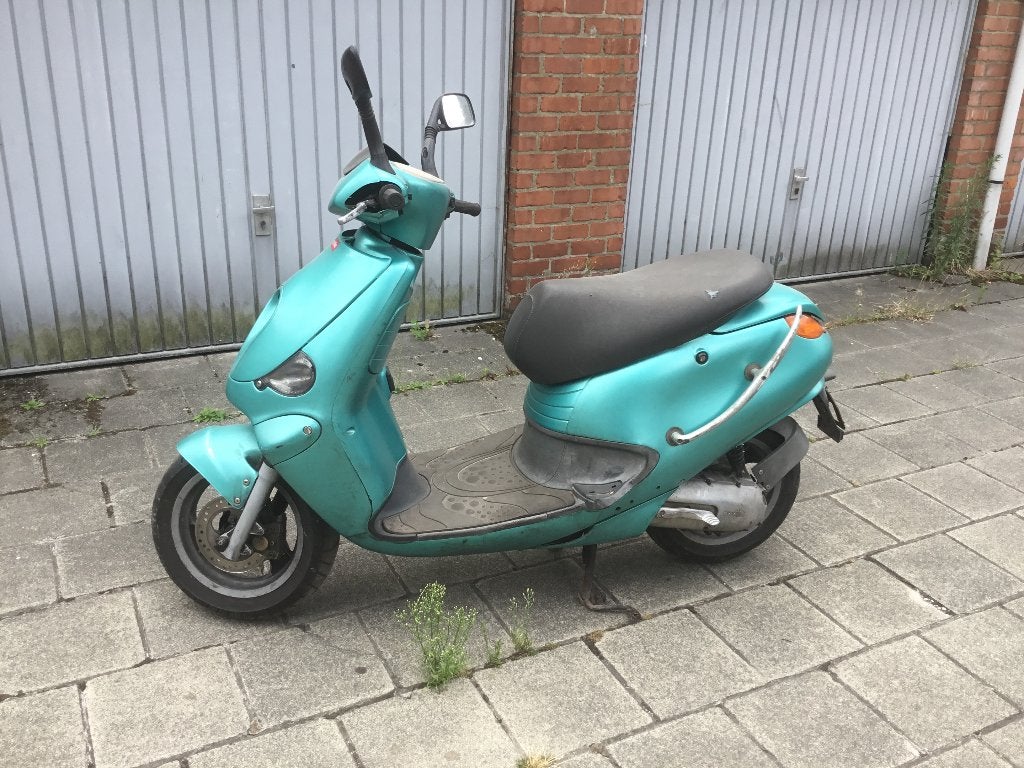 Aprilia scooter 50 cc, Scooter
