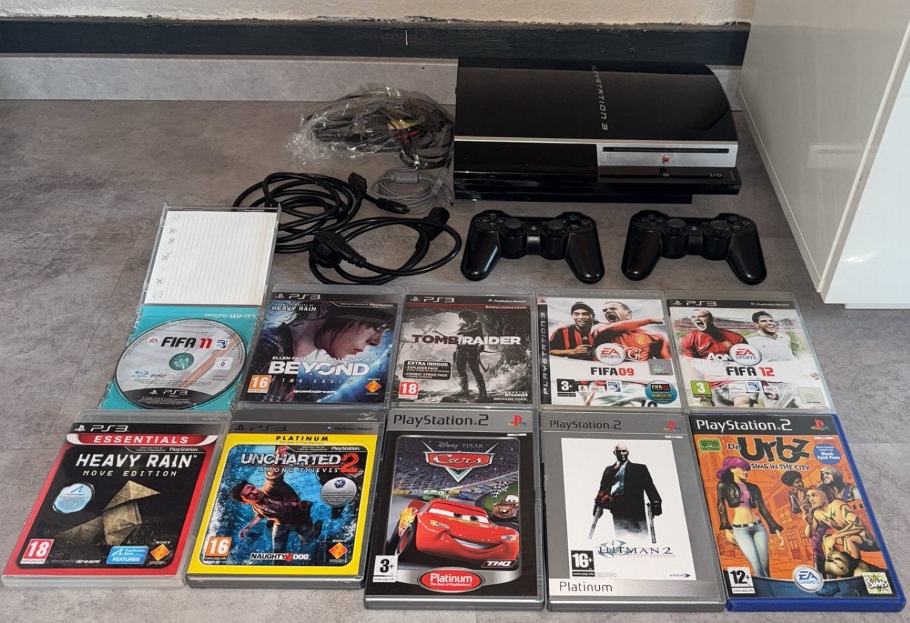 PlayStation 3 backwards compatible + 2 controllers +10 games, Games en Spelcomputers, Spelcomputers | Sony PlayStation 3, Ophalen