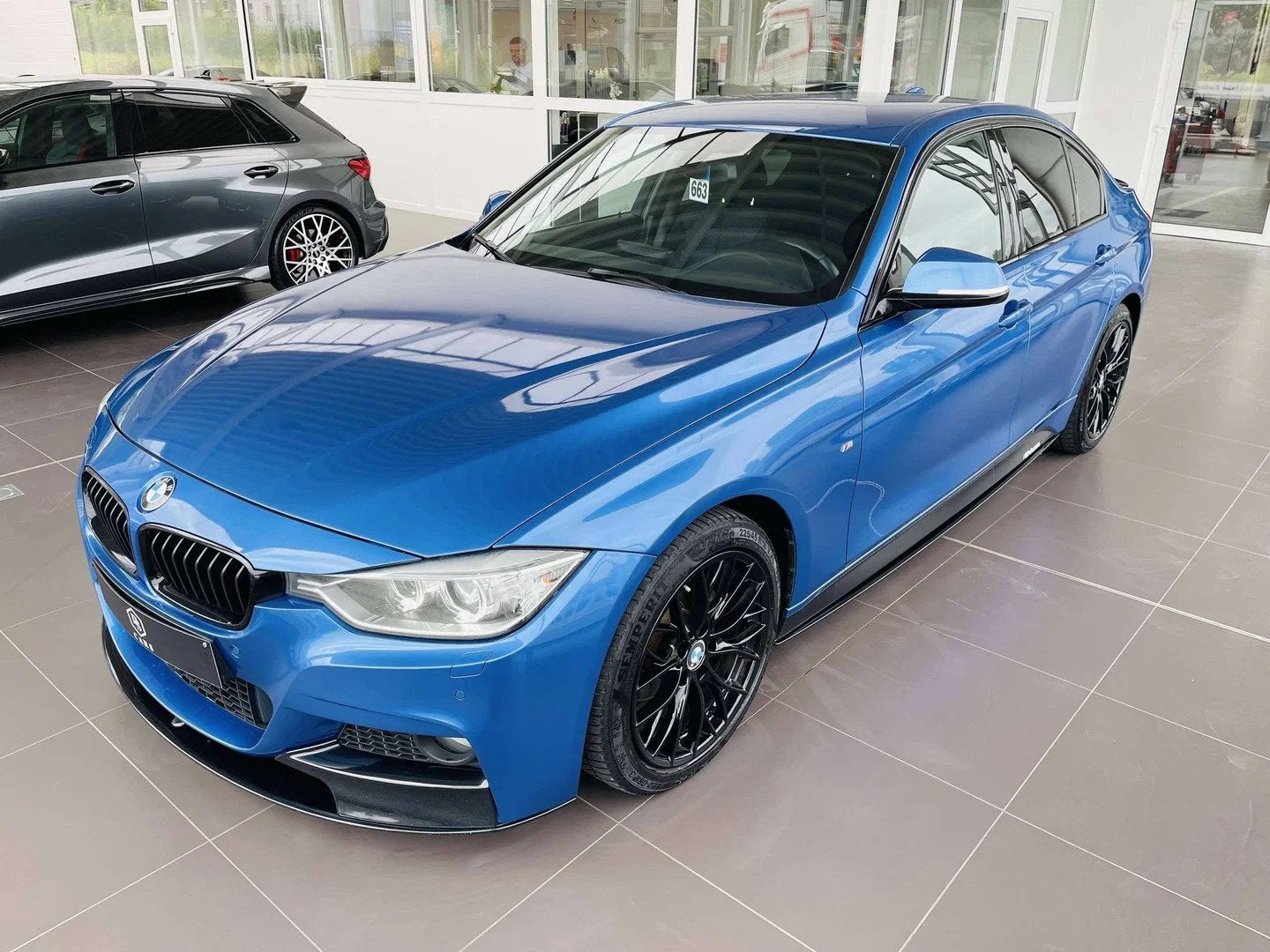 BMW 3 Serie 318 d * GARANTIE + PACK M PERF + LED + GPS PRO *, Auto's, 100 kW, 4 cilinders, Lichtsensor, Alcantara