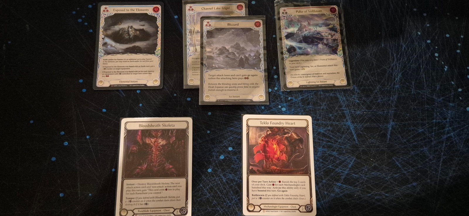 bonjour lot de carte flesh and blood, Hobby en Vrije tijd, Ophalen, Zo goed als nieuw, Meerdere kaarten, Foil