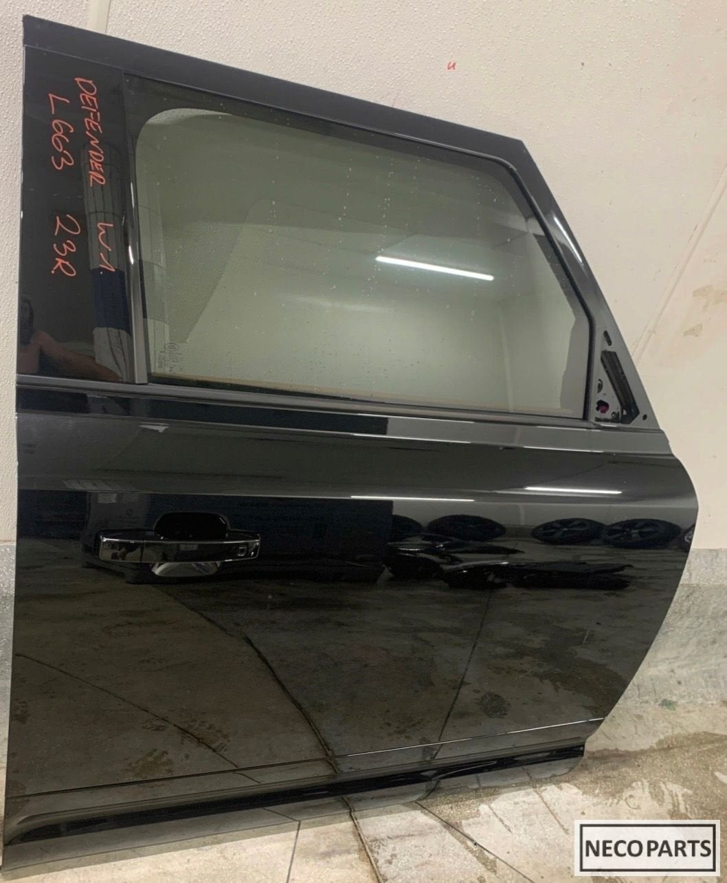 LAND ROVER DEFENDER L663 PORTIER DEUR RECHTS ALLES LEVERBAAR, Auto-onderdelen, -, Ophalen of Verzenden, Achter, -