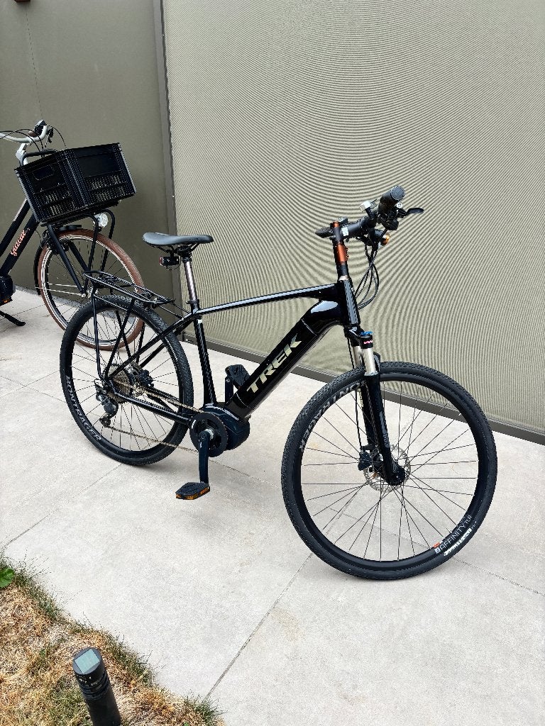 2 Bosch elektrische fietsen – Gazelle & Trek Dual Sport+, Fietsreparatie