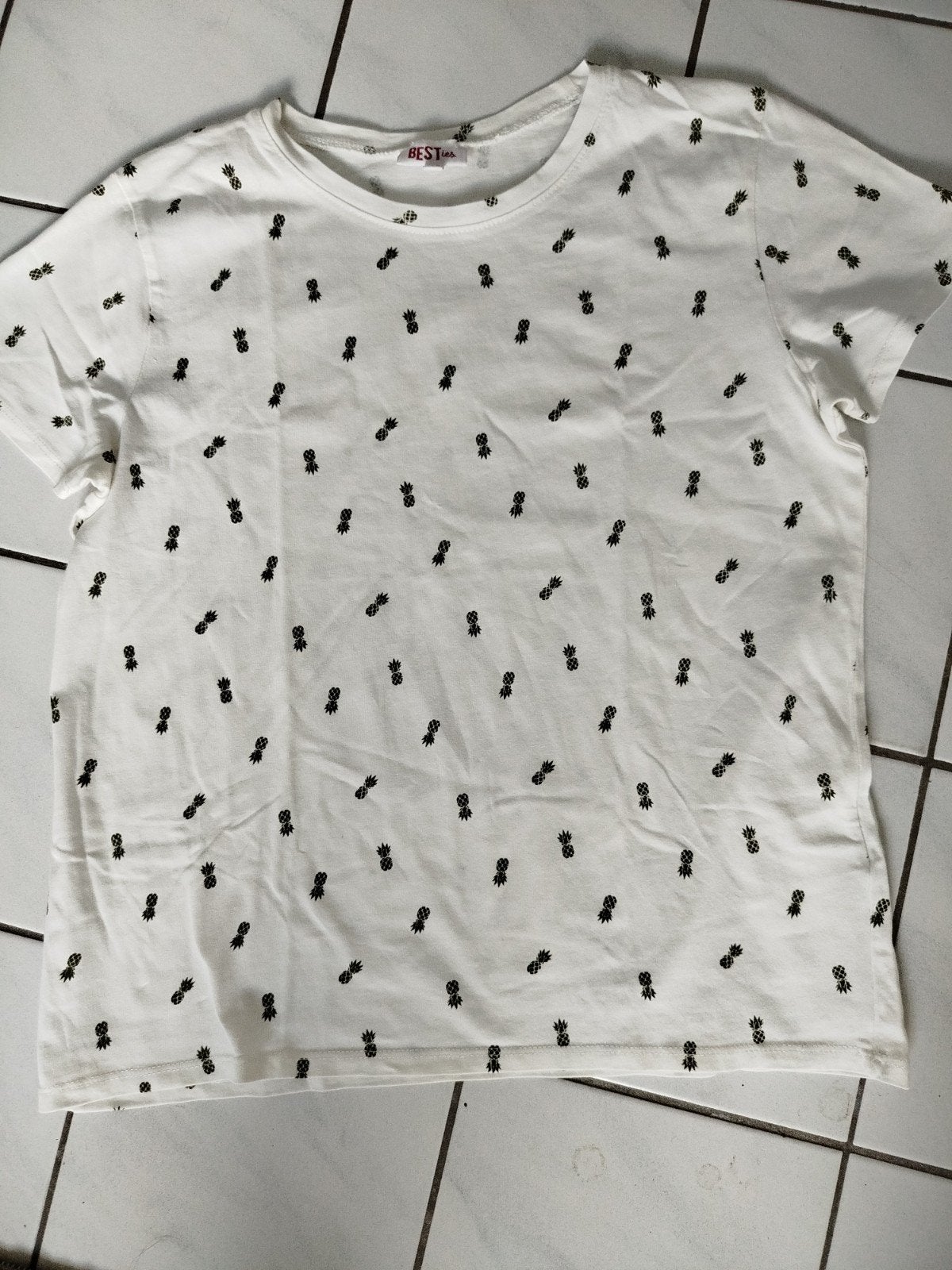 Witte tshirt ananas motief maat 140, Kleding | Dames, Topjes, Ophalen of Verzenden