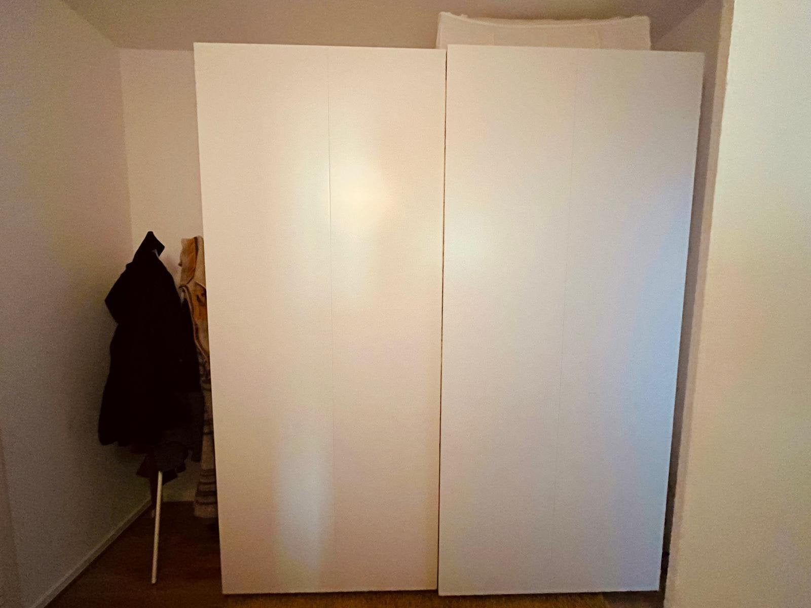 IKEA PAX Kast in wit met Schuifdeuren, Ophalen, Zo goed als nieuw