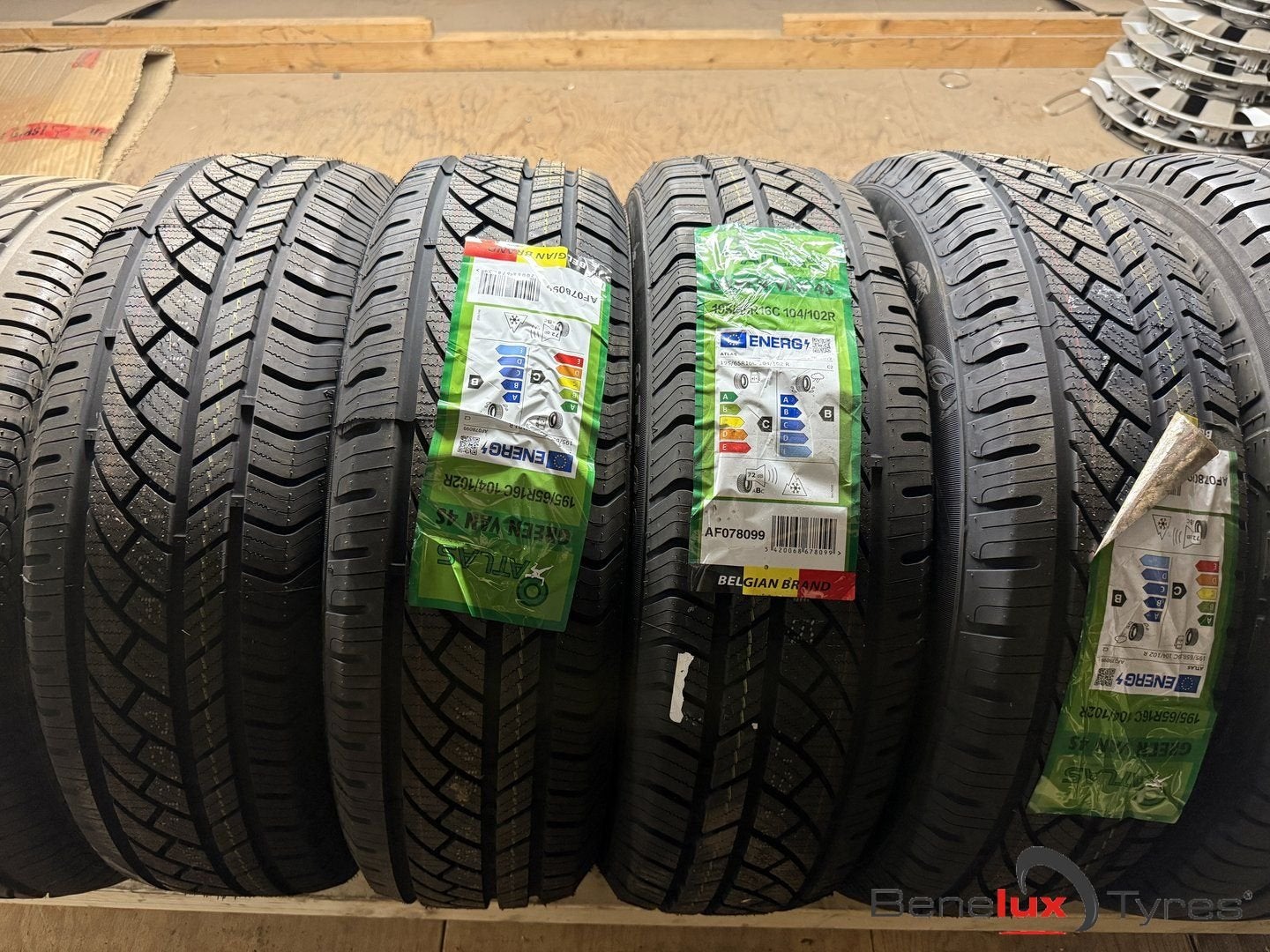 nieuw 195/65R16c 195/65 R16 R16c 195/65/16 1956516 195/65R16, Autos : Pièces & Accessoires, Neuf, 4 Saisons, 16 pouces, Pneu(s)