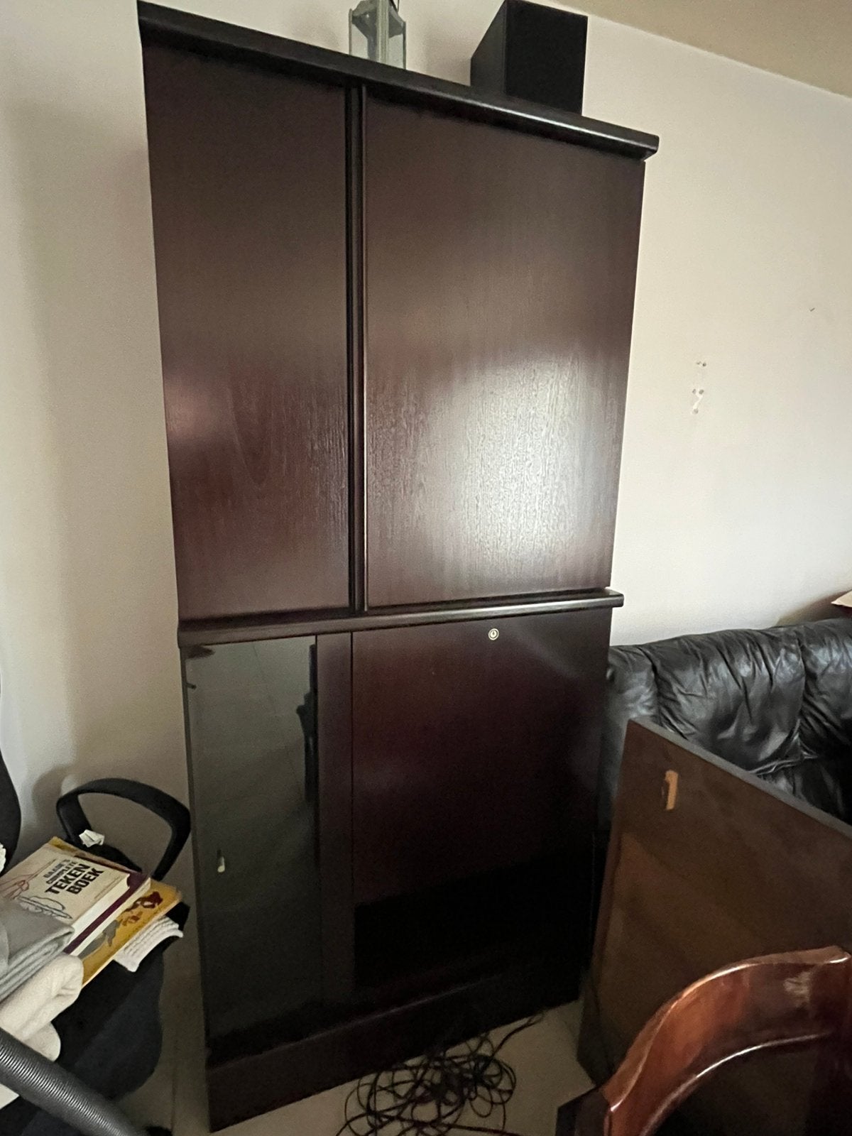 Barkast/drankenkast in hout met gedeelte in spiegelglas, Huis en Inrichting, Ophalen, Gebruikt