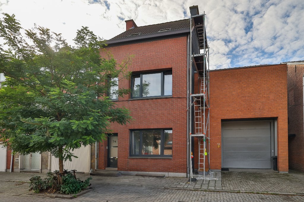 Instapklare tweewoonst in Mortsel, 2640 Mortsel, 3 kamers, 170 kWh/m²/jaar, Provincie Antwerpen