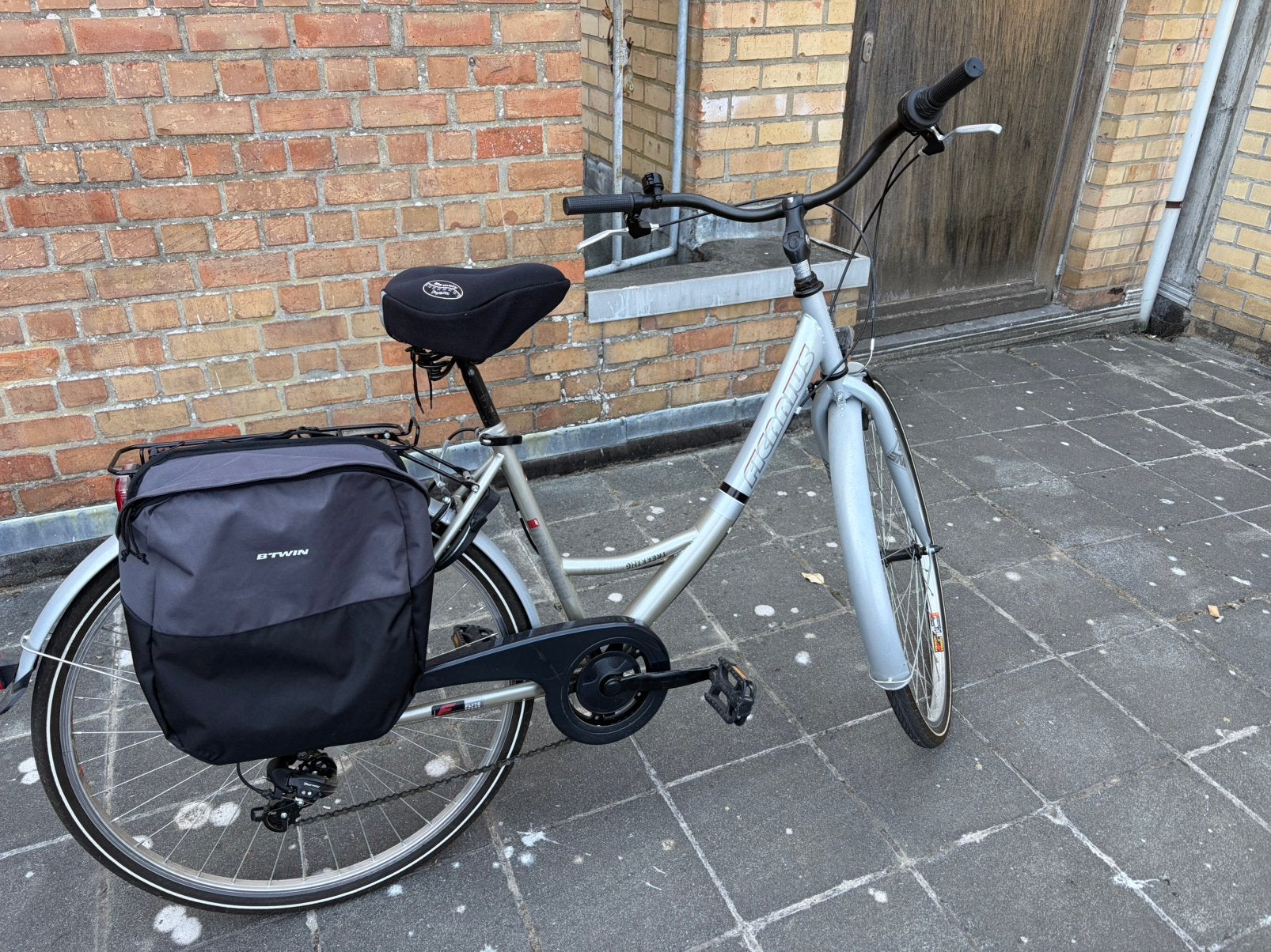 2 damesfietsen, Fietsen en Brommers, Ophalen, Zo goed als nieuw