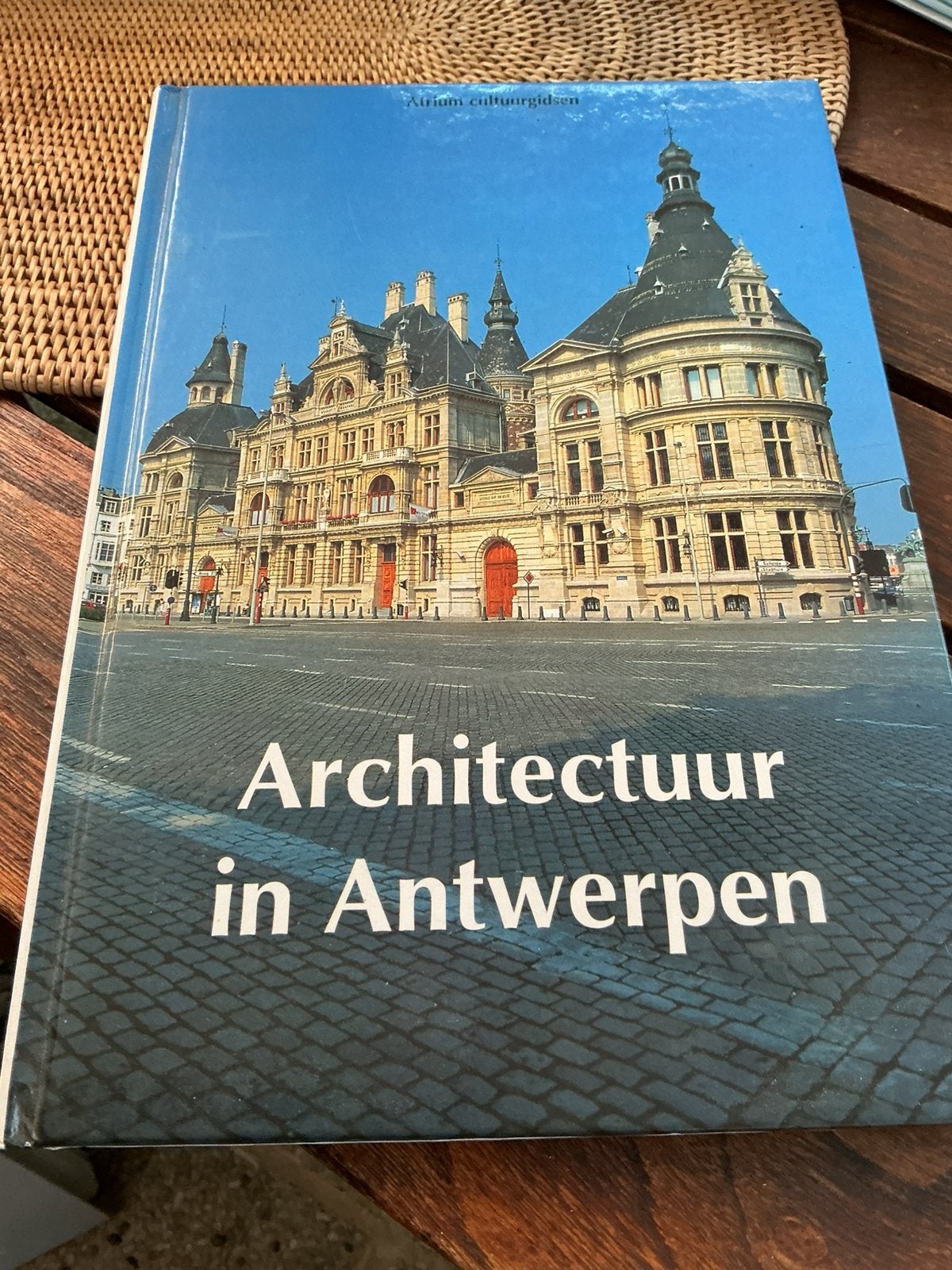 Antwerpen, Ophalen, Zo goed als nieuw