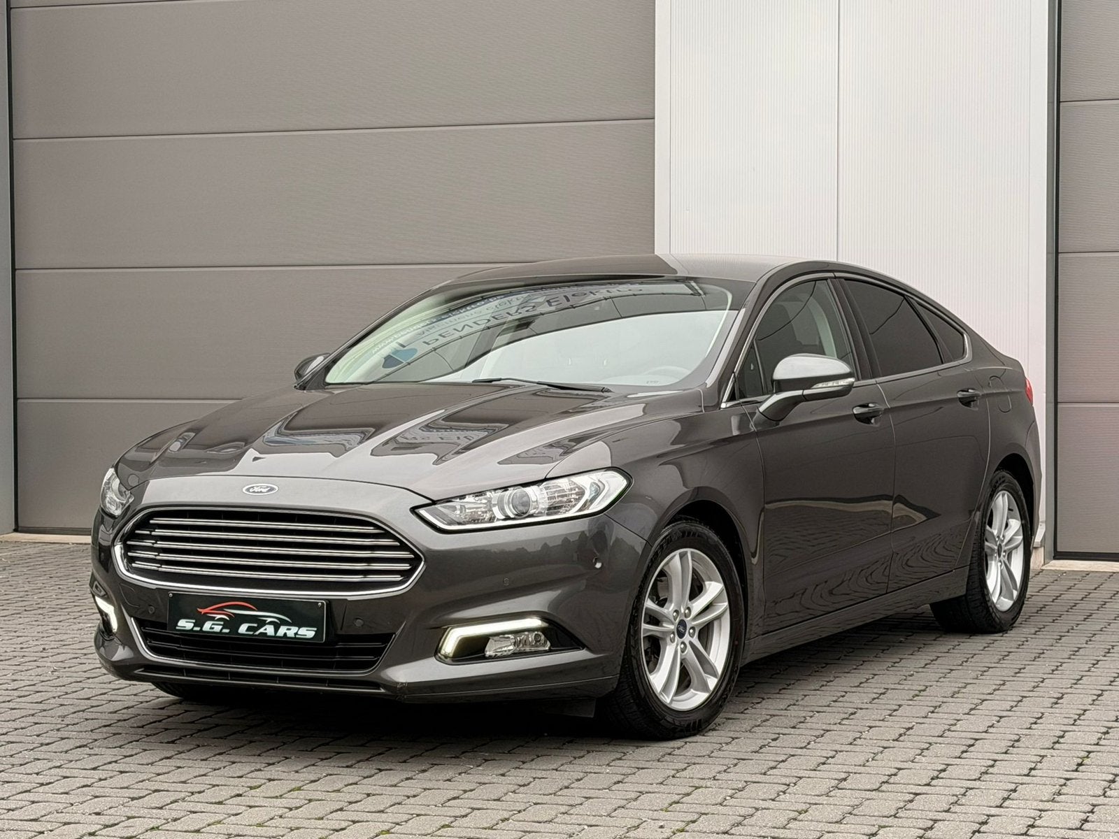 FORD MONDEO 1.5 BENZINE 130.000KM EURO6b 2019, Auto's, Ford, Bedrijf, Mondeo, Benzine, Euro 6, 5 deurs, Handgeschakeld, Ophalen