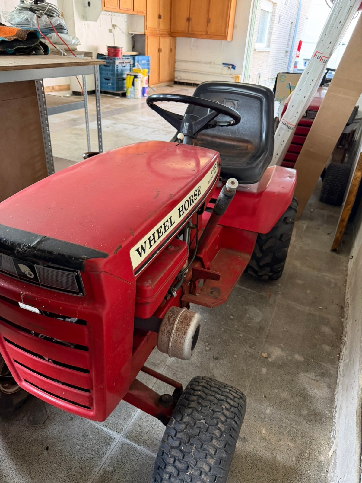 État de conduite du Wheel Horse A-100, Enlèvement, Utilisé, Démarrage électrique
