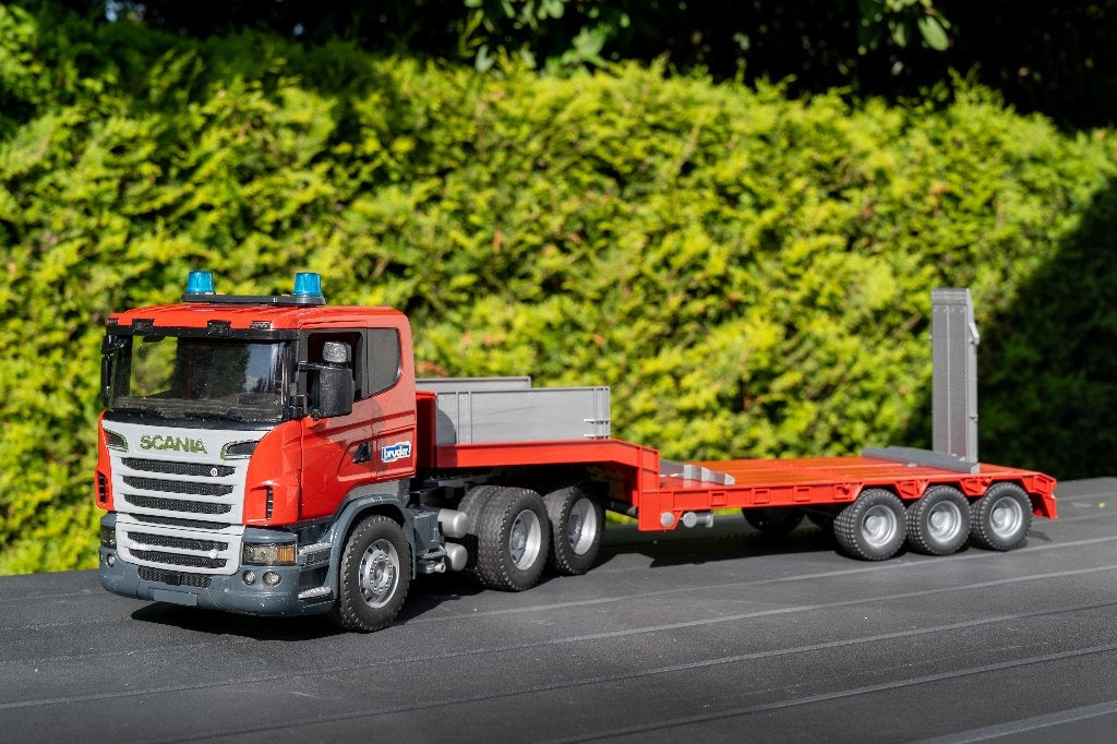 BRUDER – Camion Scania porte-engins avec remorque surbaissée, Enlèvement, Utilisé