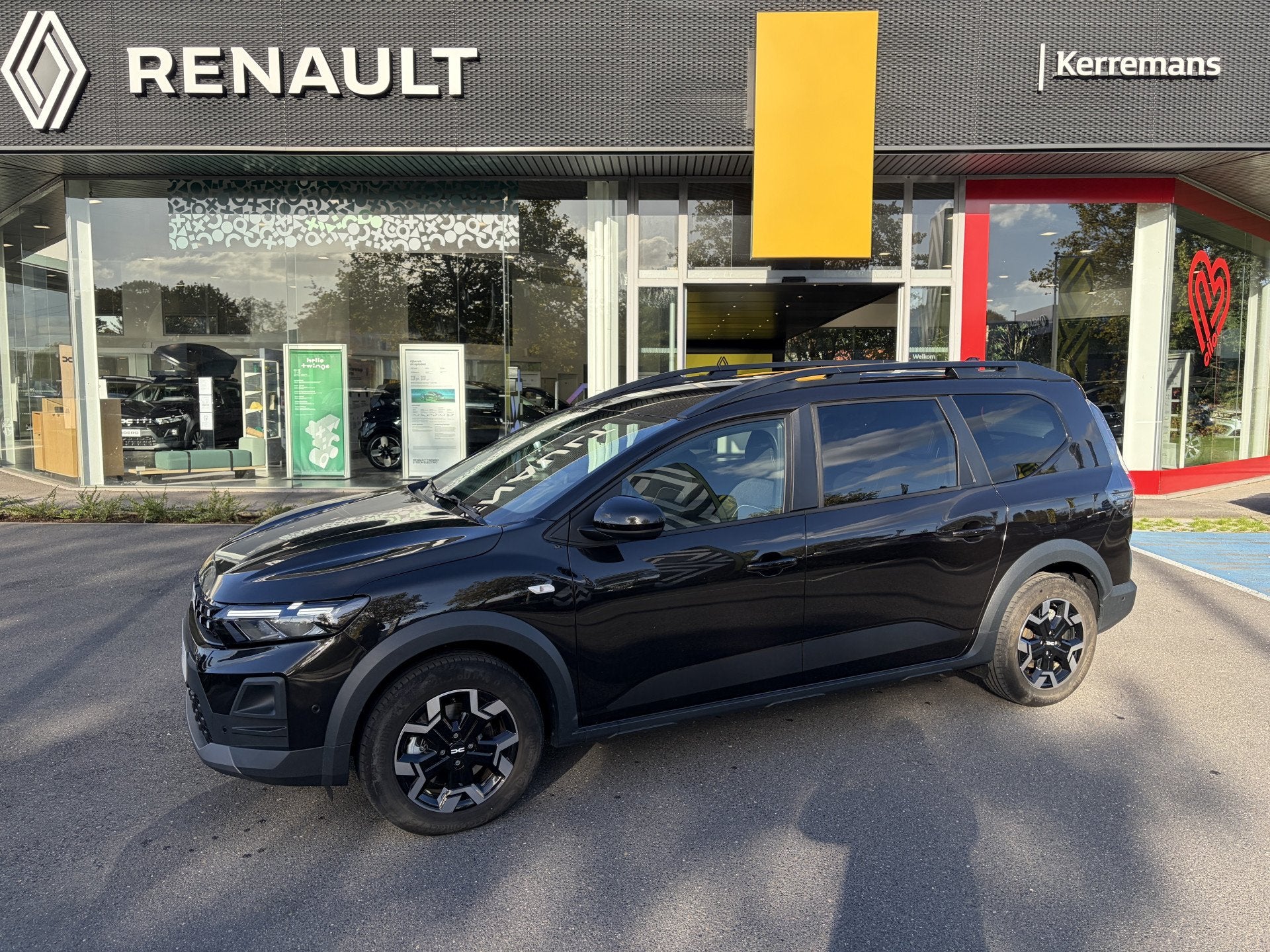 Dacia Jogger 1.8 hybrid 155 expression (automatique), Autos, Entreprise, 103 g/km, 5 portes, 5 places