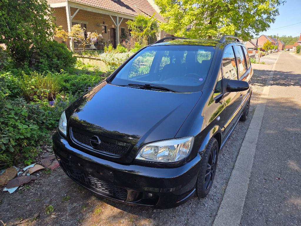 Opel Zafira A OPC, Auto's, Opel, Voorwielaandrijving, Monovolume, Zwart, 4 cilinders