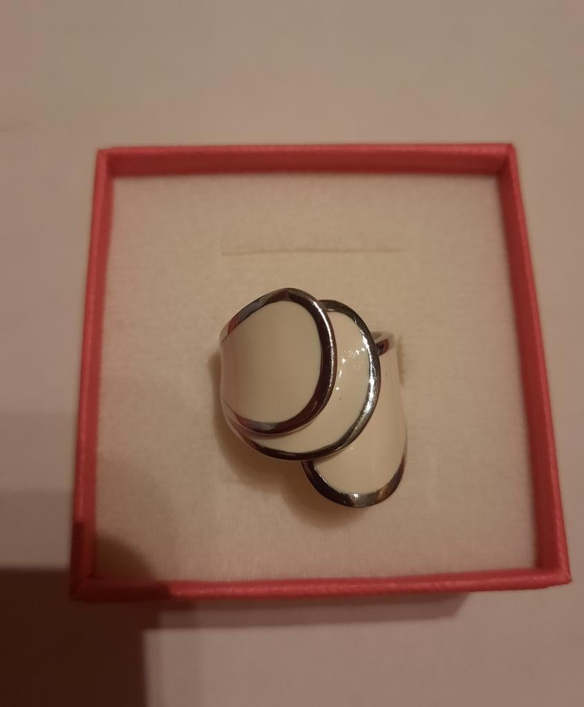 Ring victoria, Handtassen en Accessoires, Ringen, Verzenden, Nieuw, IJzer of Staal