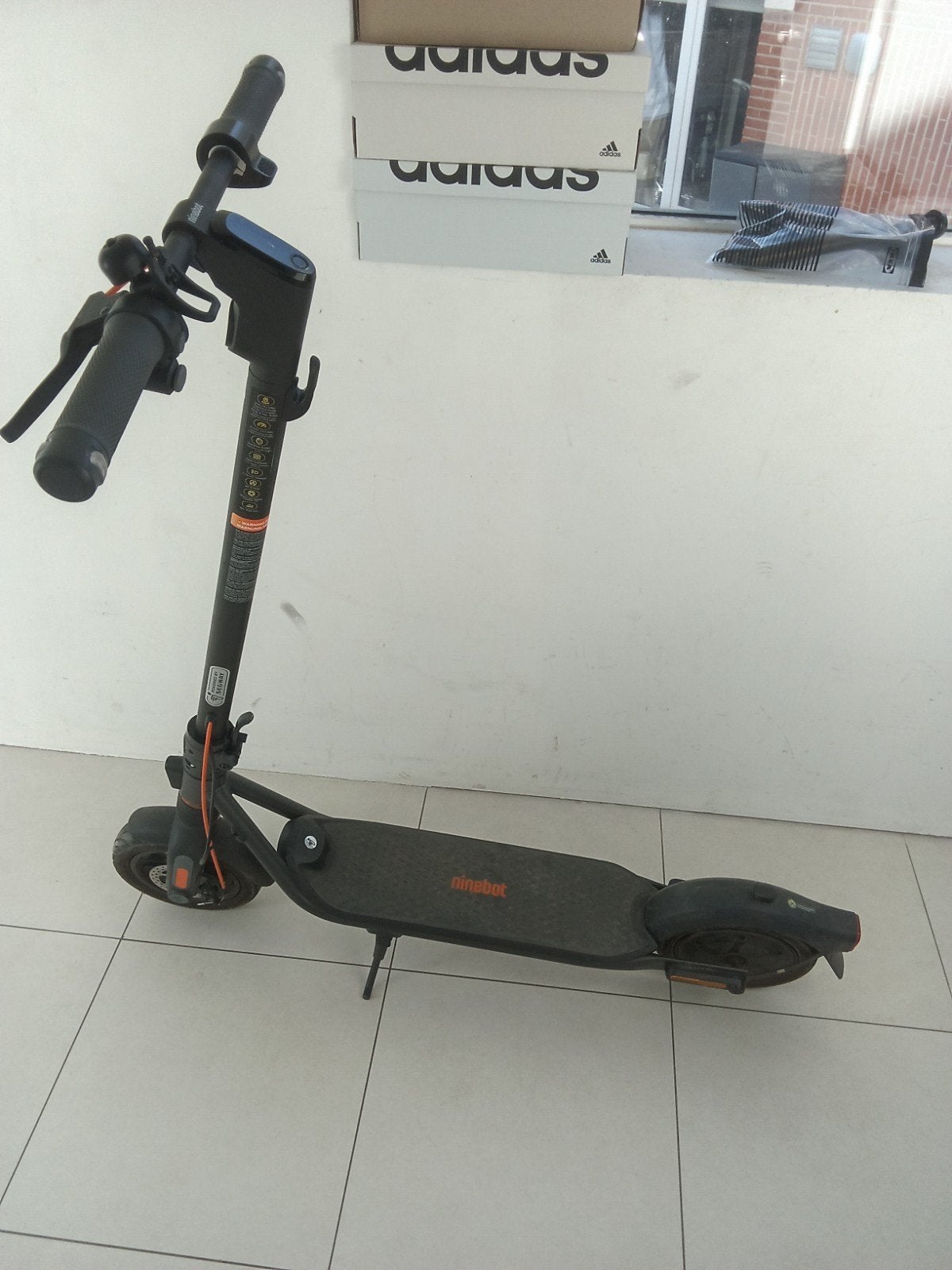 segway ninebot kickscooter F2 pro e, Fietsen en Brommers, Ophalen, Gebruikt, Elektrische step (E-scooter), Segway Ninebot