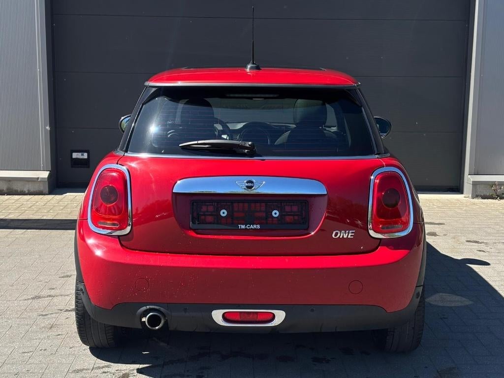 Mini One benzine automaat pano dak, Auto's, Mini, 75 kW, Stof, Start-stop-systeem, Bedrijf