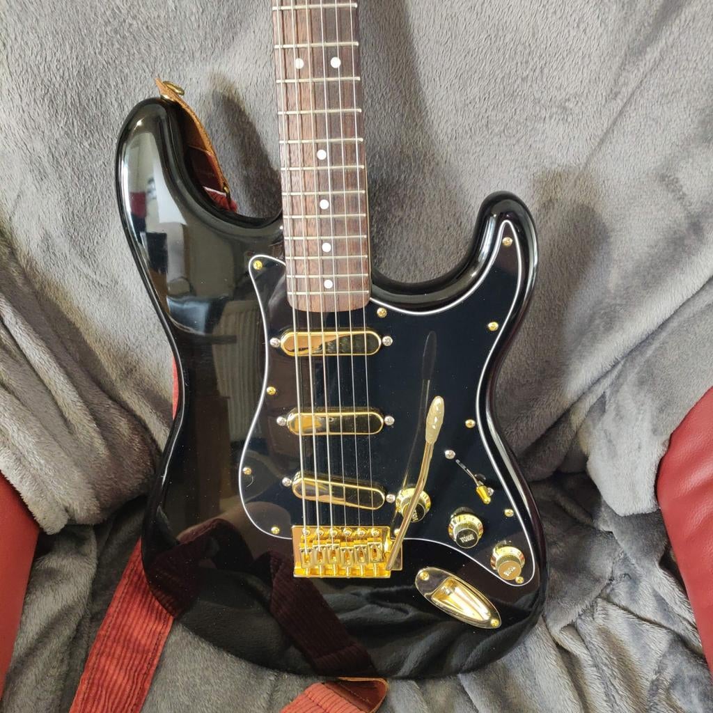 Fender Squier gold, Muziek en Instrumenten, Snaarinstrumenten | Gitaren | Elektrisch, Ophalen, Fender