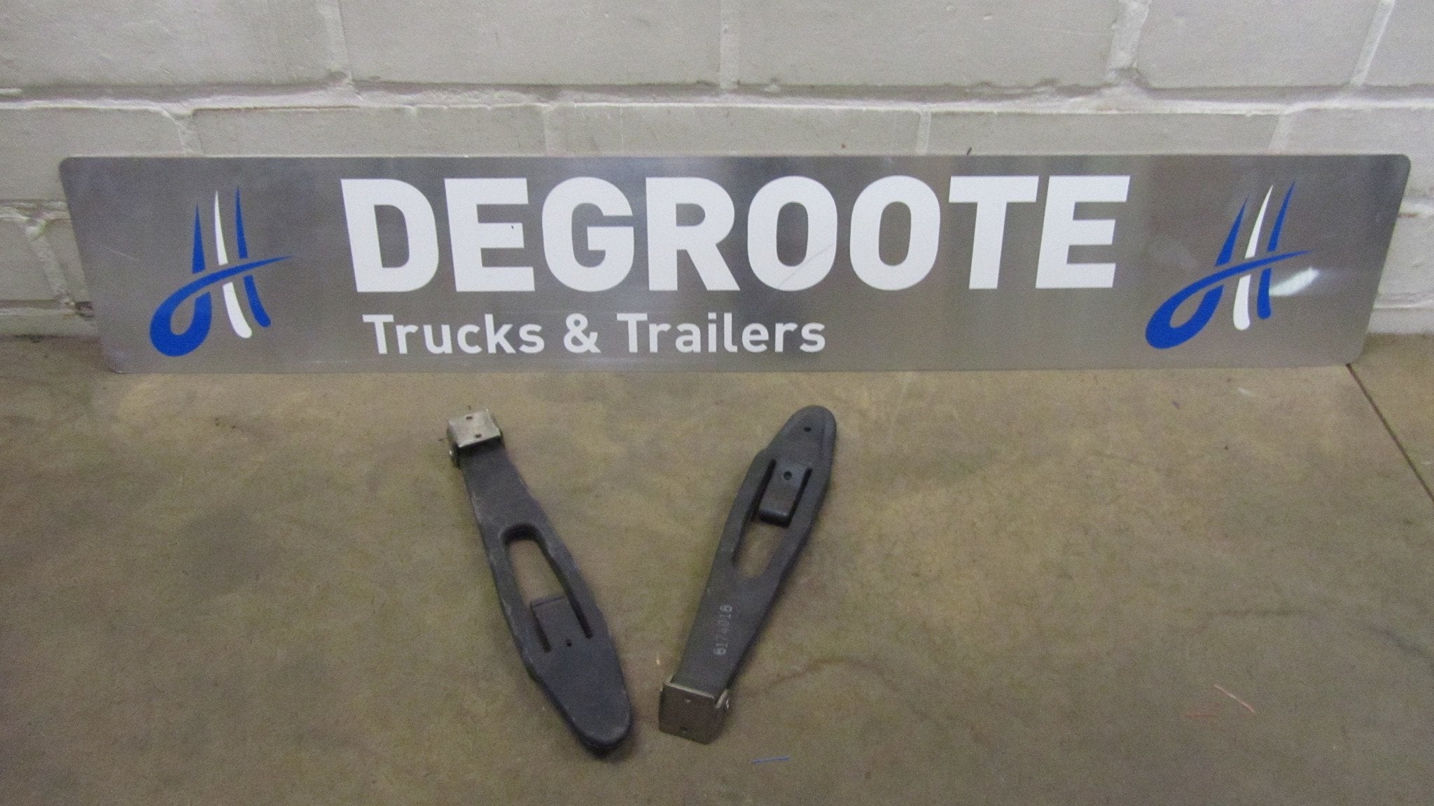 Motorkaprubber USA VOLVO VNL 8174018, Gebruikt, Volvo, Carrosserie en Plaatwerk