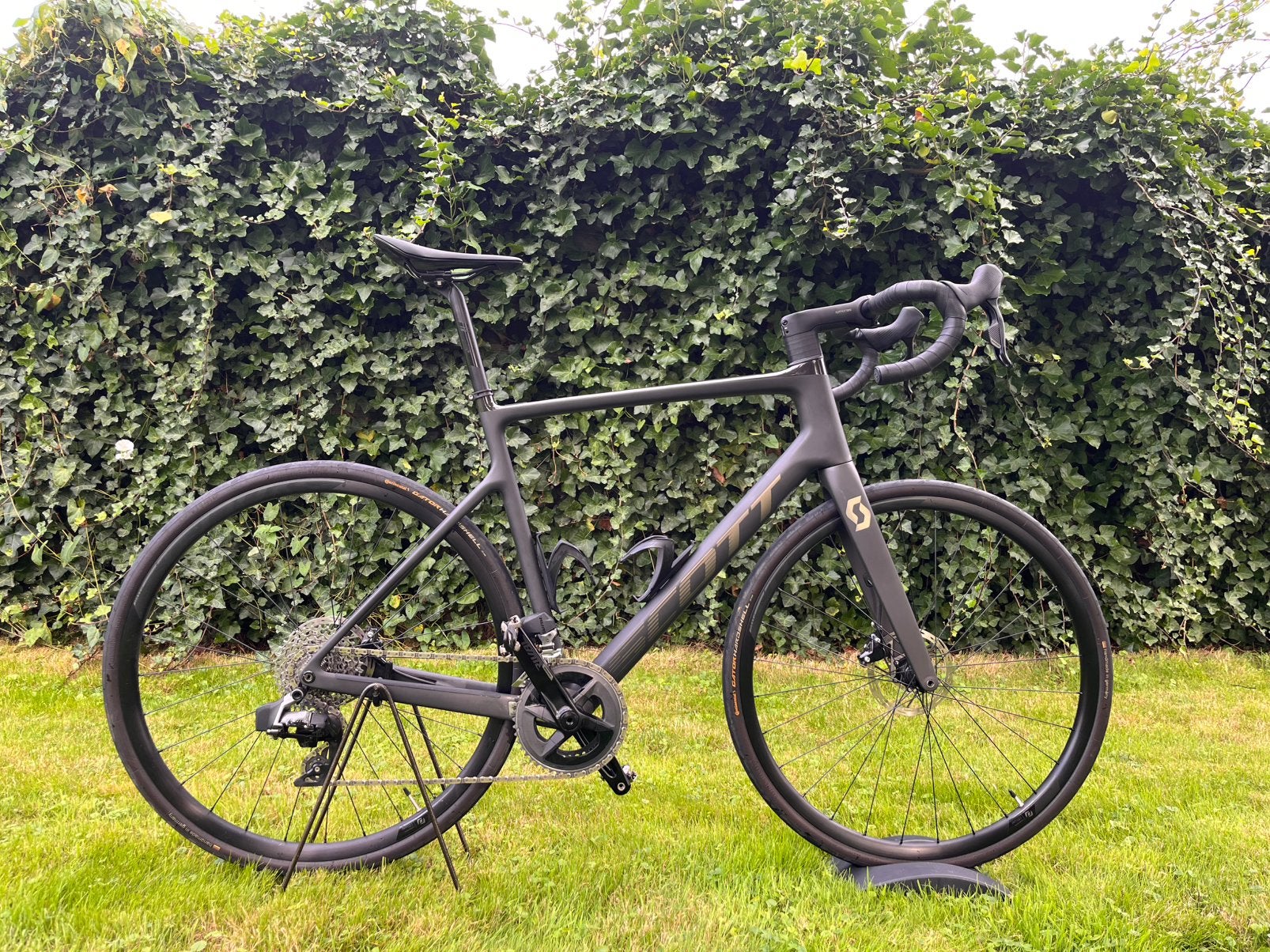 SCOTT ADDICT 10 SRAM van 2023, 28 inch, Zo goed als nieuw, 57 tot 61 cm, Meer dan 20 versnellingen