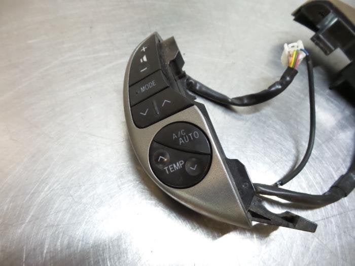 Radiobediening Stuur van een Toyota Prius (Prius 04-), Gebruikt, -, -, Ophalen of Verzenden