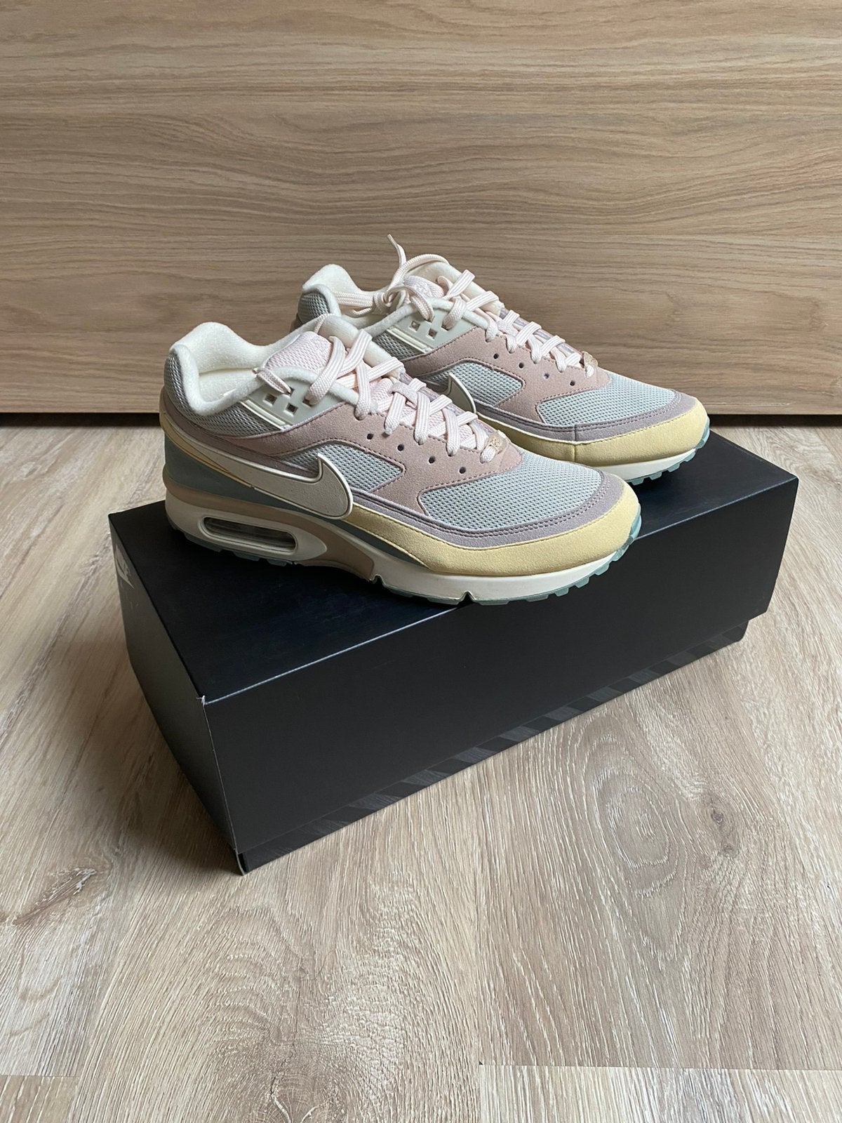 Nike Air Max BW Light Stone neuve dans sa boîte taille 42, Enlèvement, Neuf, Baskets