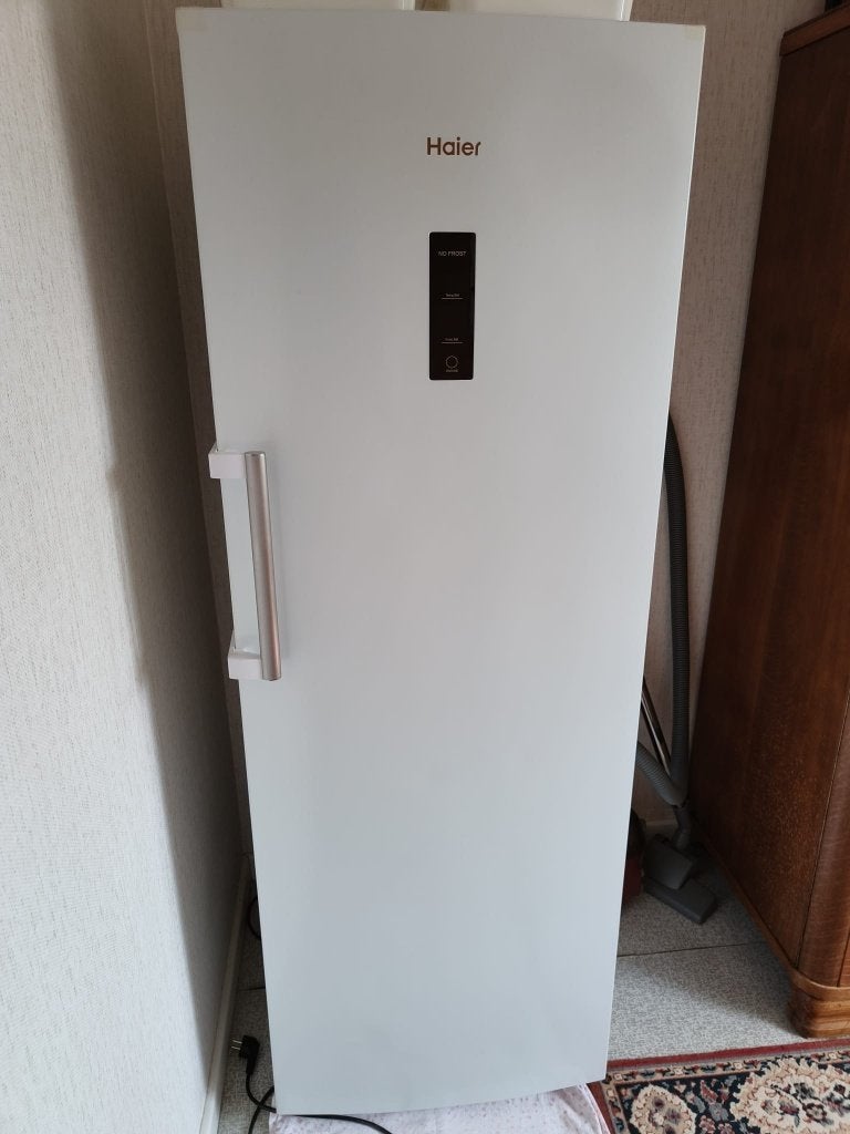 Diepvriezer Haier, 160 cm of meer, Zo goed als nieuw, Ophalen, Vrieskast