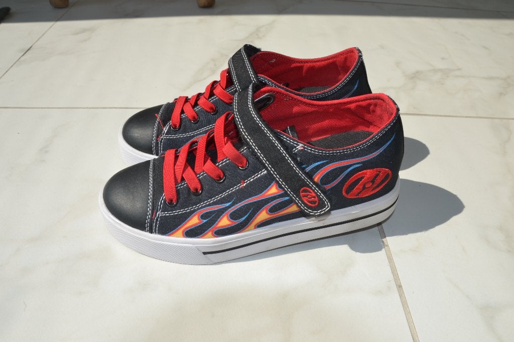 Chaussures à roulettes HEELYS pointure 35, Autres marques, Comme neuf, Enlèvement, Autres types