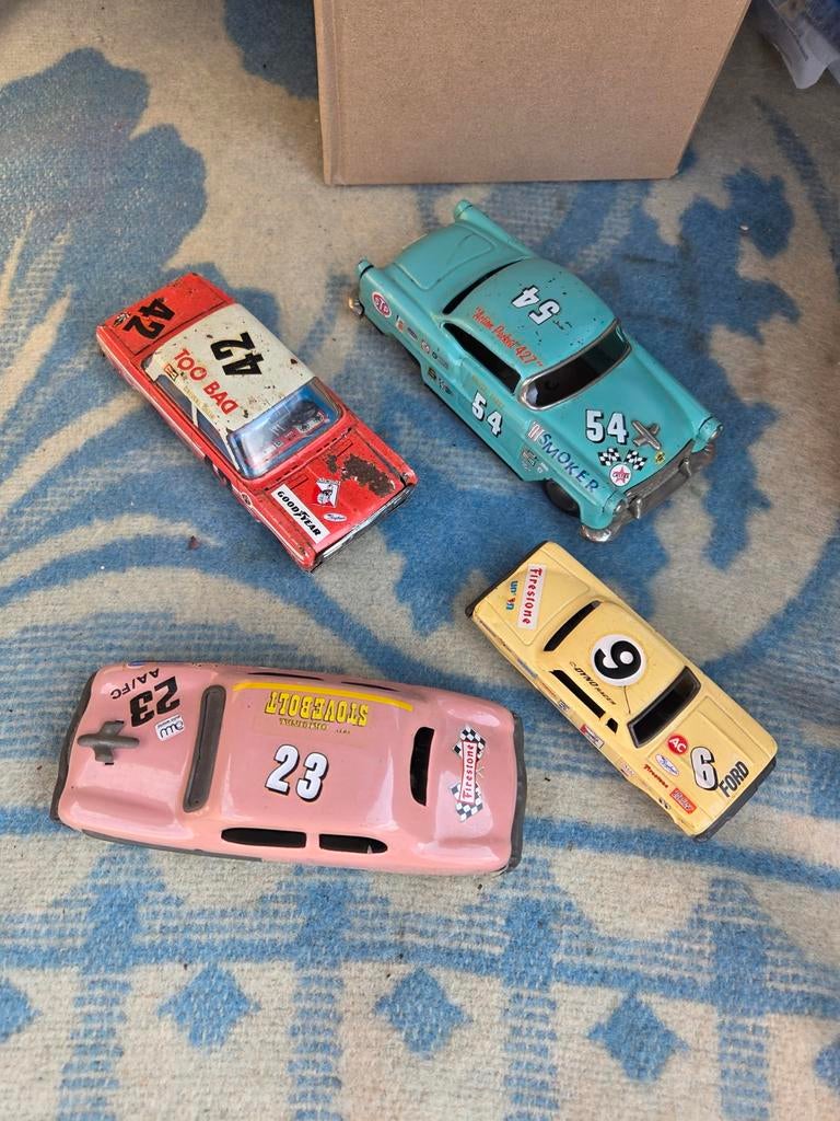 BLIKKEN AUTO'S OPEL REKORD 1966 FORD CHEVY 40 EURO   SAMEN, Hobby en Vrije tijd, Verzenden, Auto