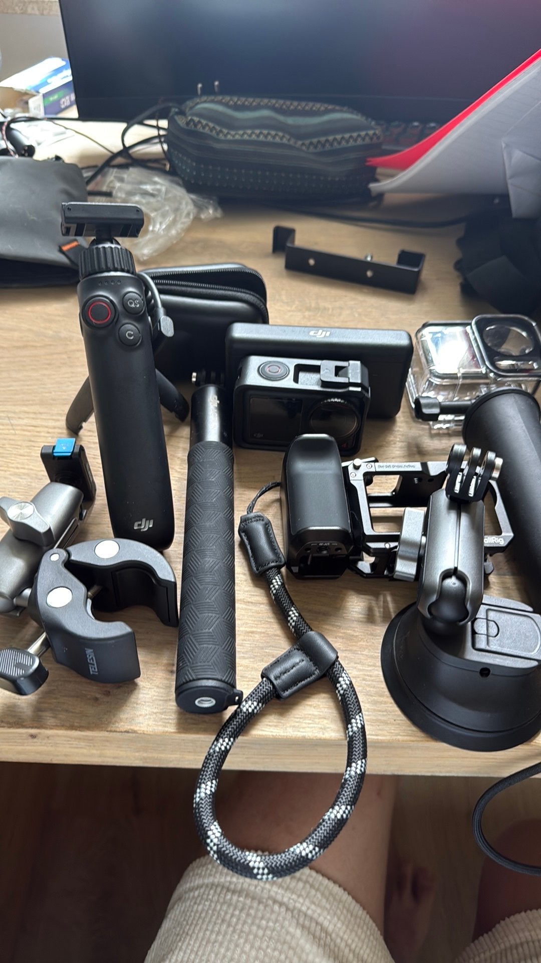 Dji action 4 met toebehoren, TV, Hi-fi & Vidéo, Caméscopes numériques, Enlèvement, Comme neuf