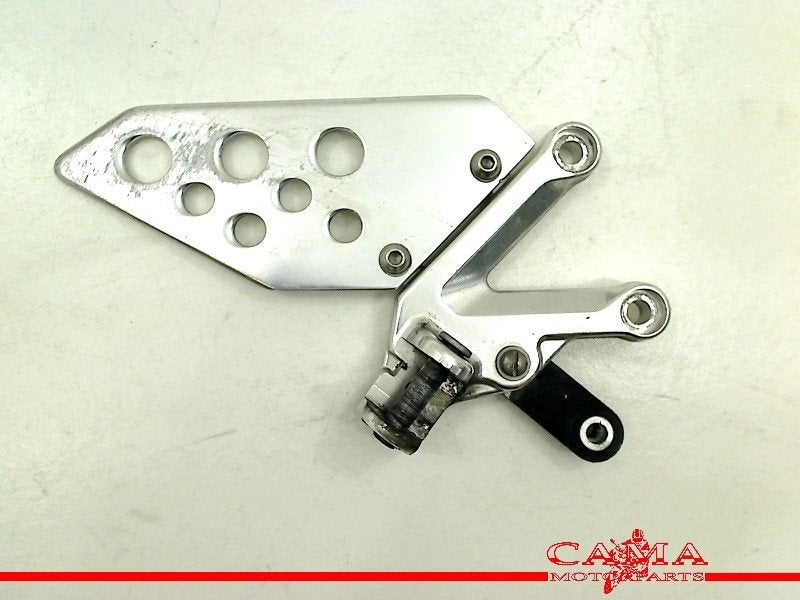 REPOSE PIEDS AVANT DROIT Aprilia, Dhr. S. di Majo, Utilisé, Info@cama-motorparts.nl, P.J. Troelstraweg 8 8
3144 CX  MAASSLUIS, NL