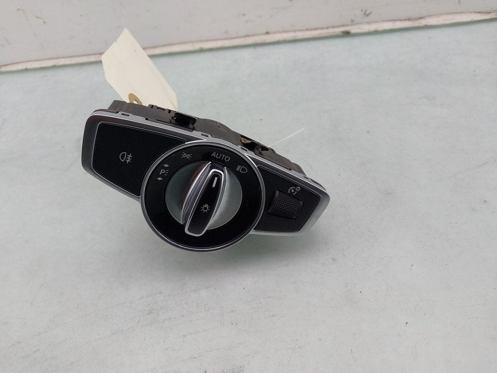 LICHTSCHAKELAAR Mercedes-Benz C (W205) (01-2013/06-2021), Gebruikt, Mercedes-Benz
