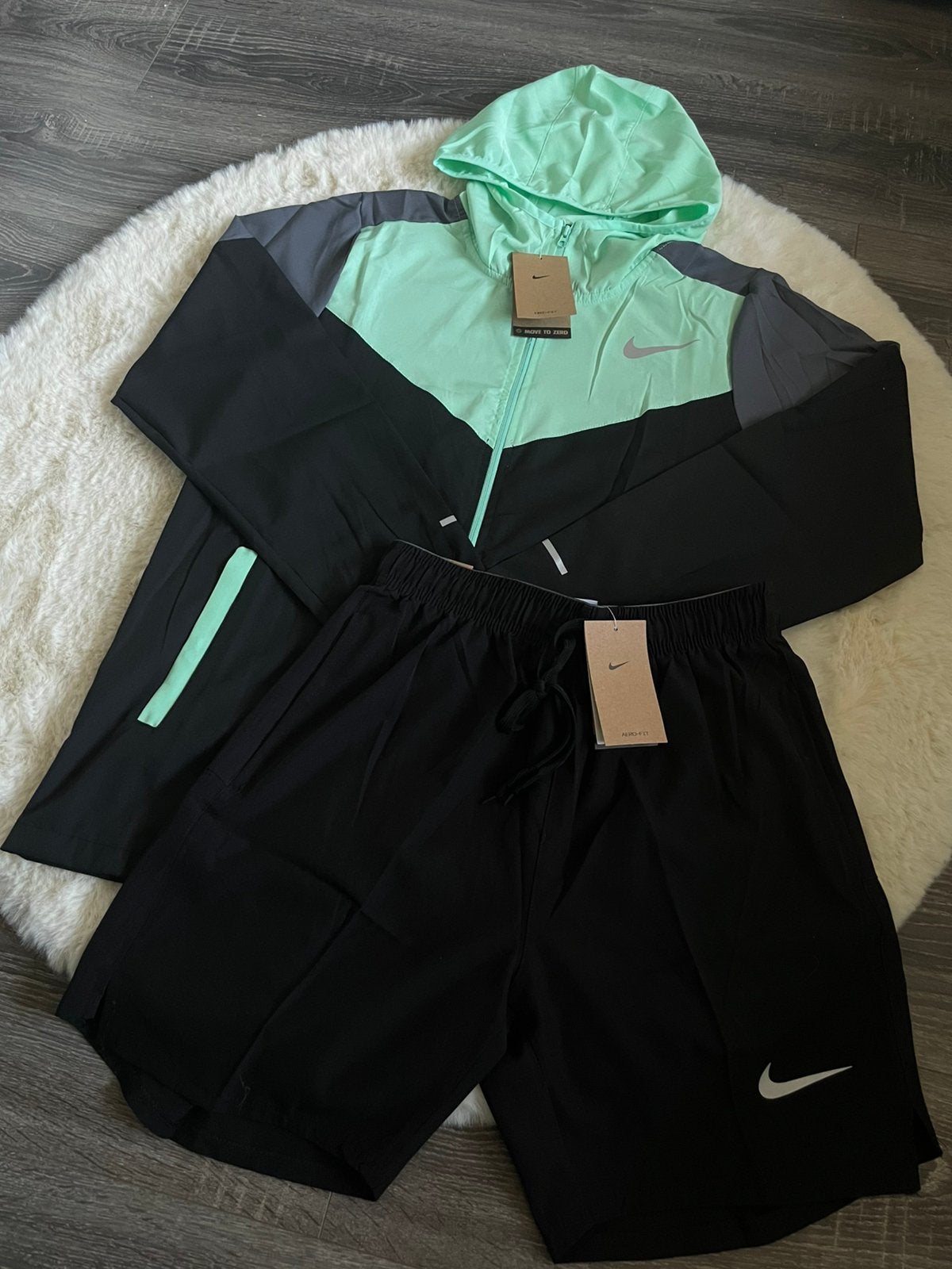 Ensemble Nike, Enlèvement, Neuf, Taille 48/50 (M)