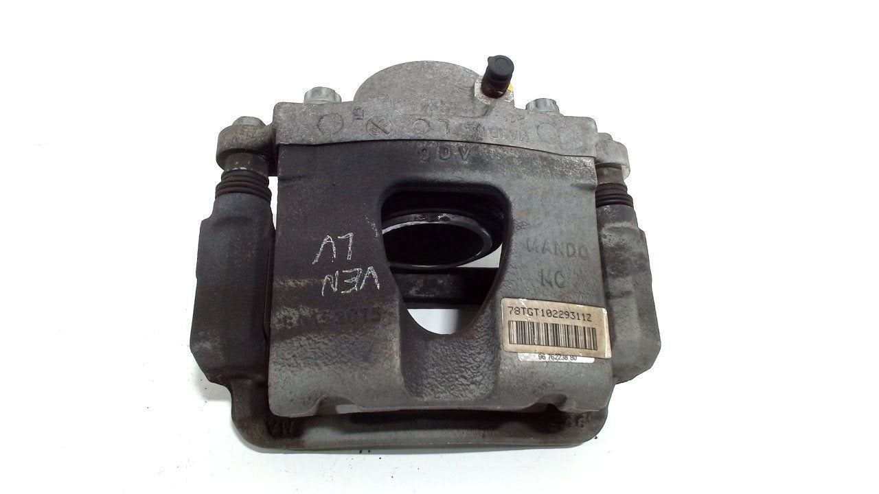 Remklauw links voor Peugeot 308, Onderdelen@venauto.nl, Van der Ven Autorecycling B.V., Gebruikt, Ettenseweg 76, 4706 PB Roosendaal, The Netherlands