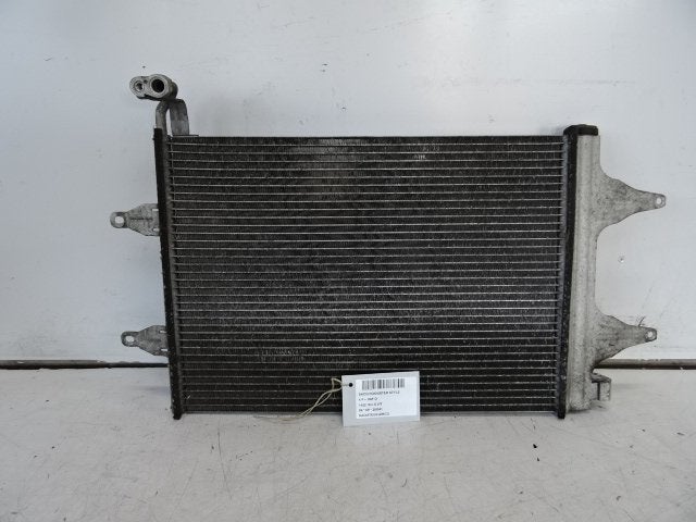 RADIATEUR CLIMATISATION Skoda Roomster (5J) (6Q0820411K), Utilisé, Info@skoda-auto.de, Skoda, Max-Planck-Straße  3-5
64331  Weiterstadt, DE