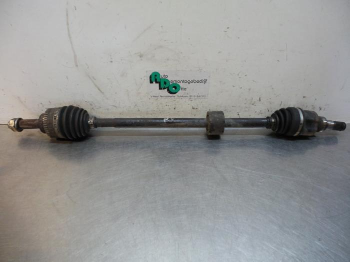 Arbre de transmission avant droit d'un Nissan Pixo (Pixo 09-, -, 3 mois de garantie, Utilisé, -