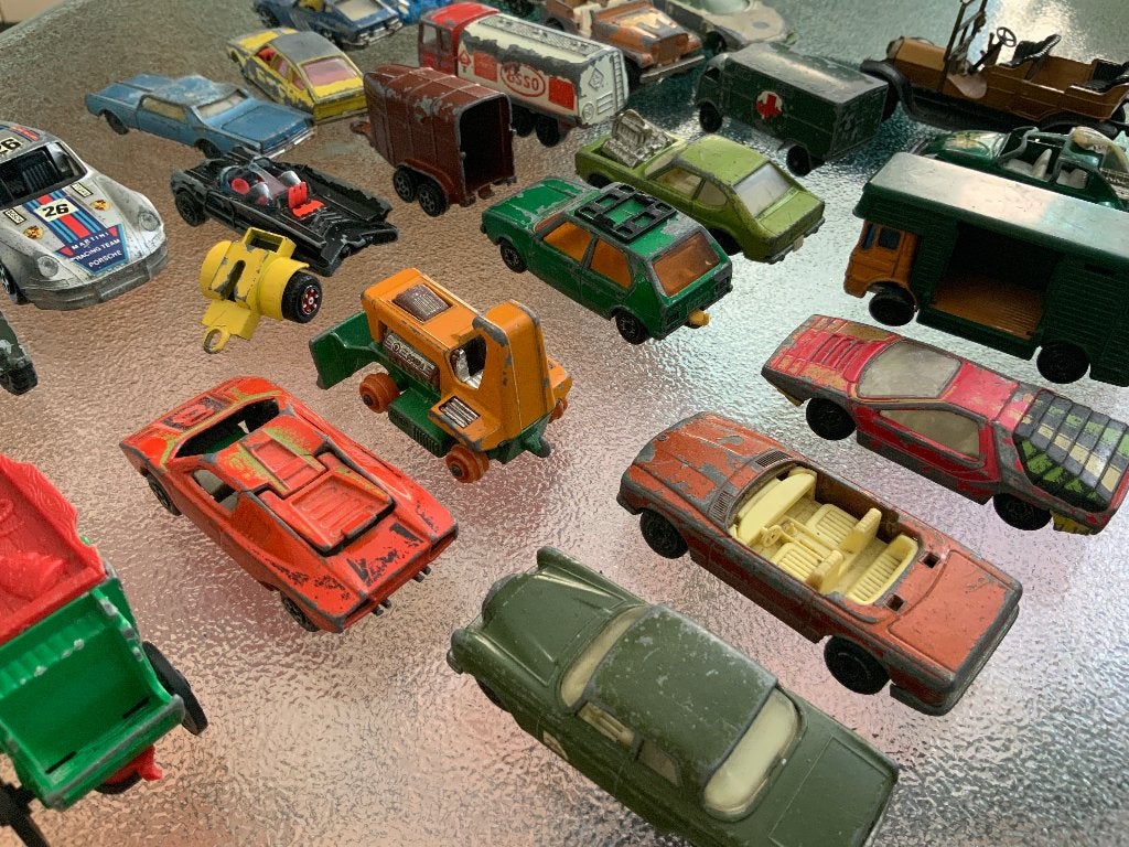 27 miniatures vintage Matchbox, Majorette, Corgi 1970/80, Hobby en Vrije tijd, Modelbouw | Auto's en Voertuigen, Ophalen, Gebruikt