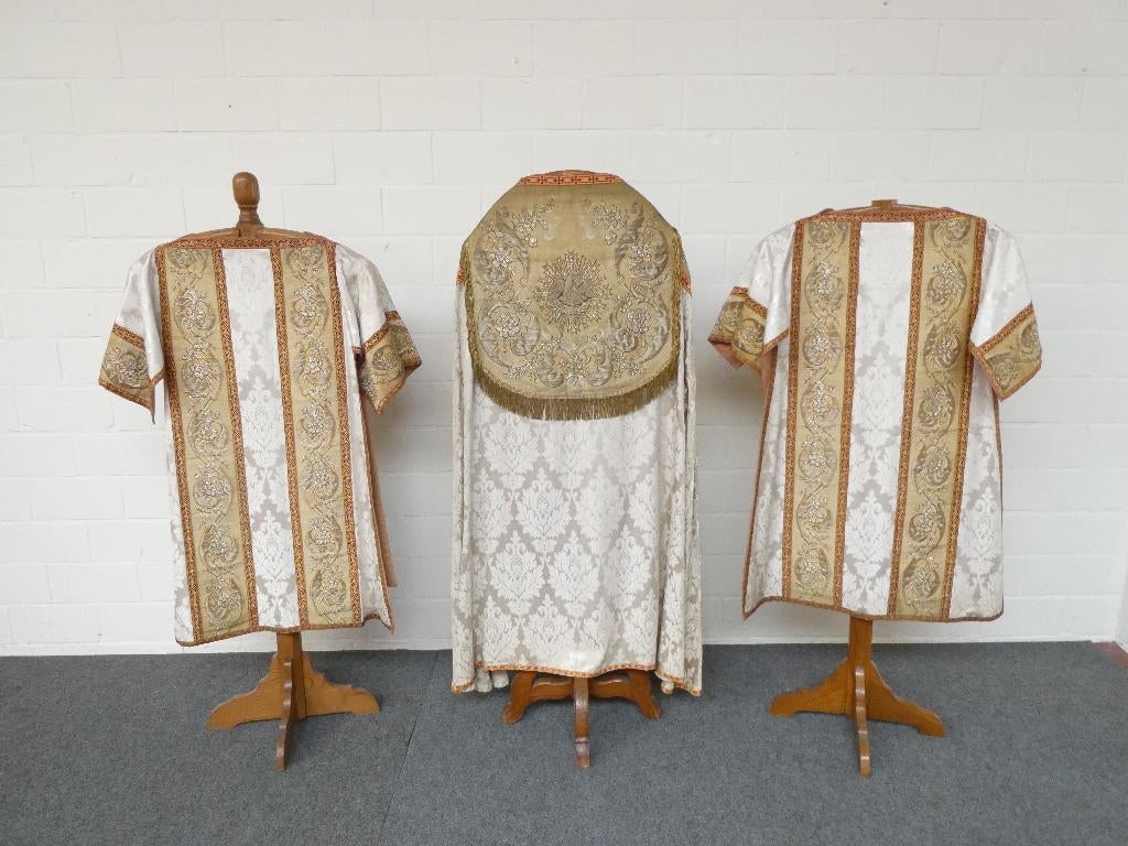 Mooi waardevol religieus textiel, Antiek en Kunst, Ophalen