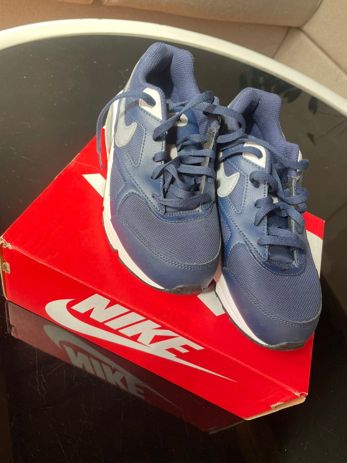 Sportschoenen Nike Air Max - maat 34 - Nieuw, Enlèvement, Neuf, Chaussures