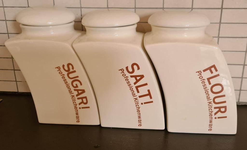 Keramische voorraadpotten, Beige, Ophalen of Verzenden, Zo goed als nieuw, Voorraadpot