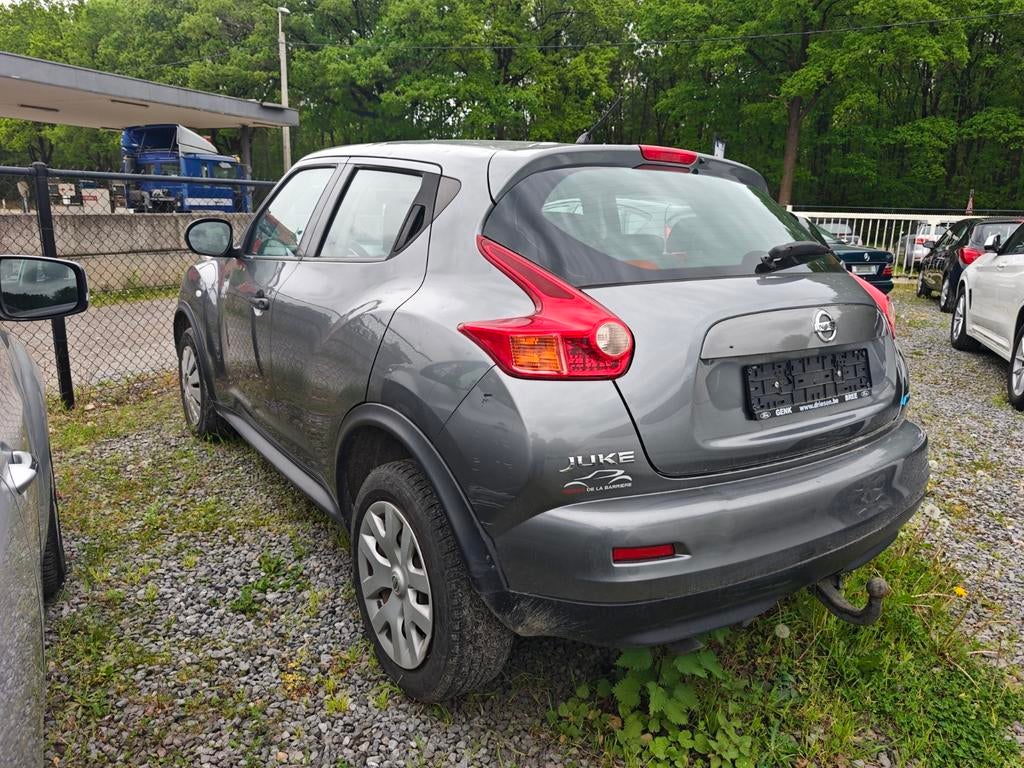 Nissan Juke 1.5 Diesel 232000 km bij 2013, Auto's, Voorwielaandrijving, Stof, Zwart, 4 cilinders