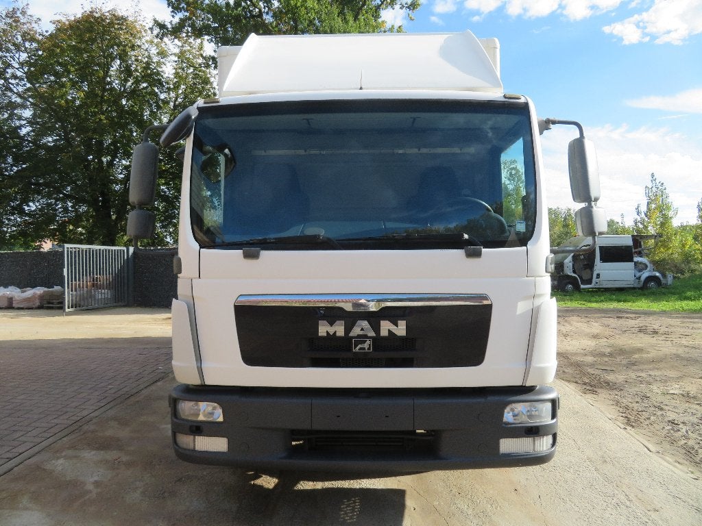 MAN TGL.8.180 Bakwagen - 332.345km - 2011 - €5, Auto's, Euro 5, Zwart, 4 cilinders, MAN