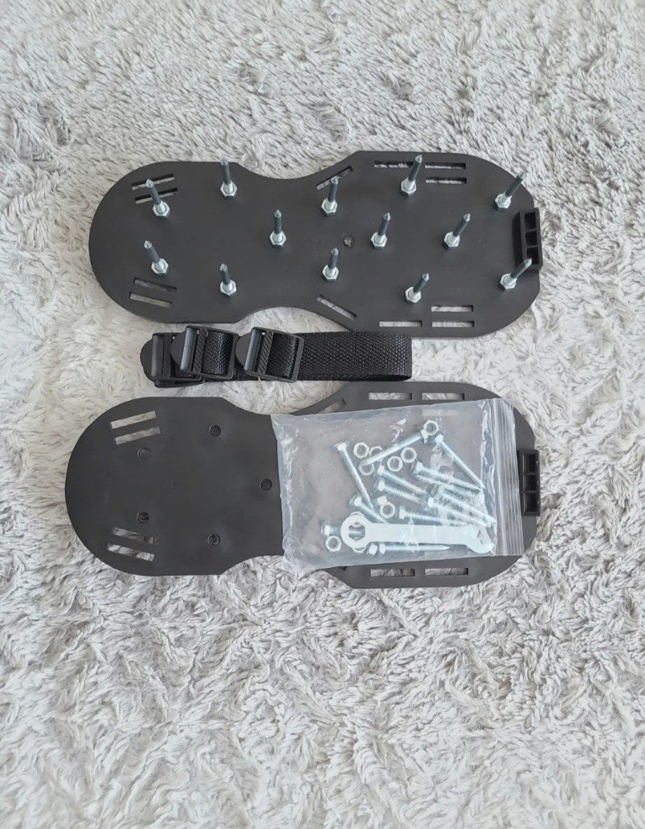 Paire de chaussures aérateurs de pelouse, Sports & Fitness, Enlèvement ou Envoi, Neuf, Chaussures