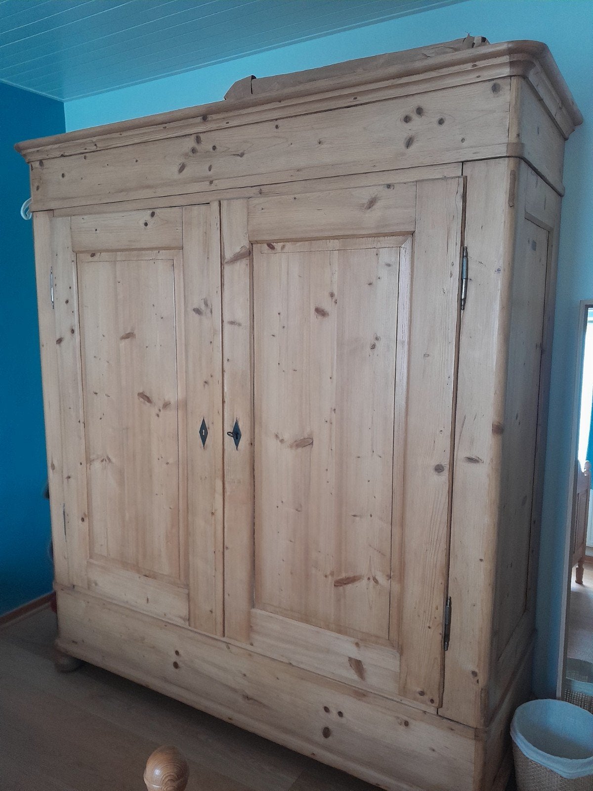 Oudheid Oude grenen kledingkast, Ophalen