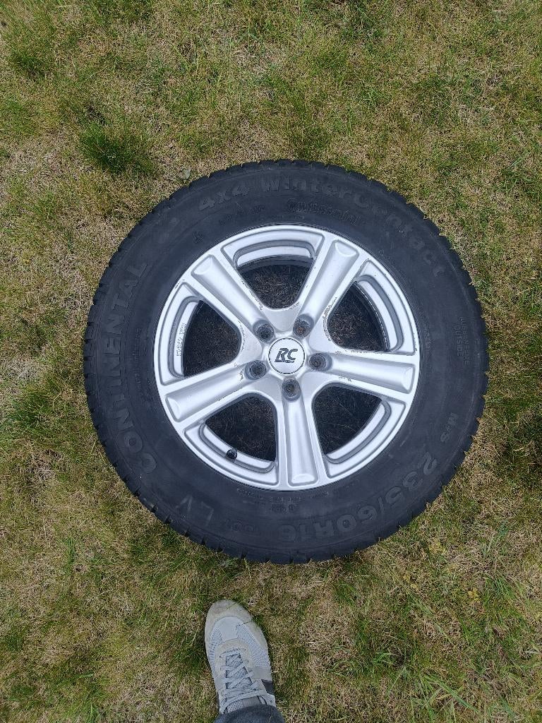 Velgen met degelijke winterbanden., Auto-onderdelen, Banden en Velgen, Ophalen, 16 inch, 335 mm, Banden en Velgen