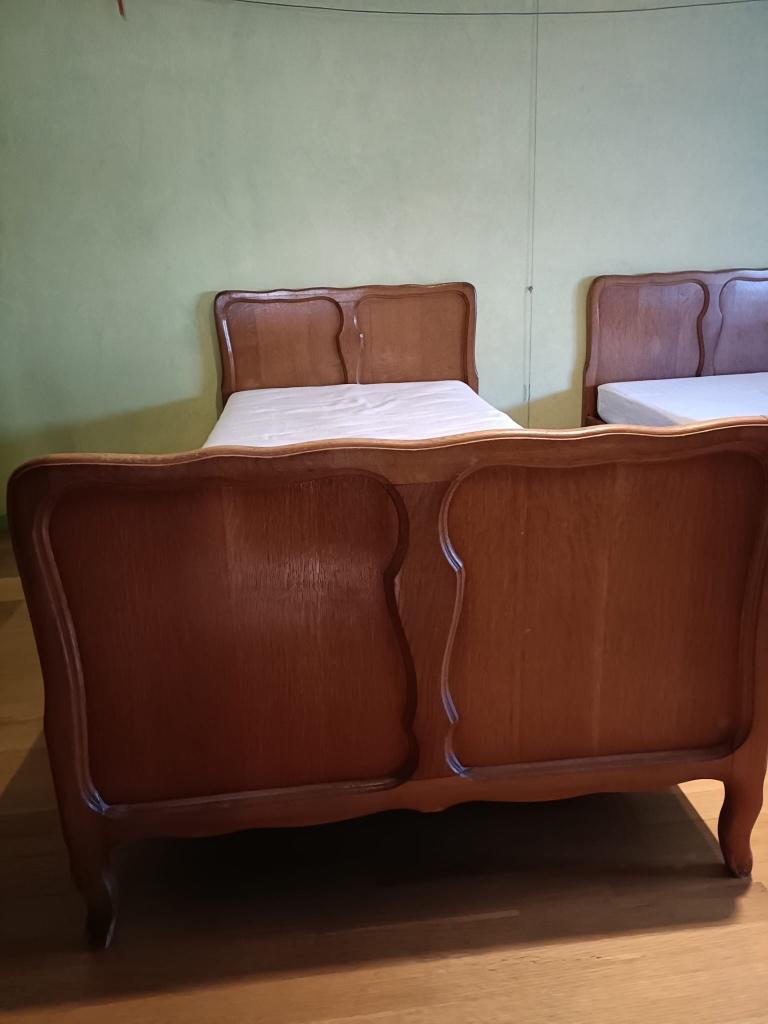 Vintage eenpersoonsbedden, Antiek en Kunst, Ophalen