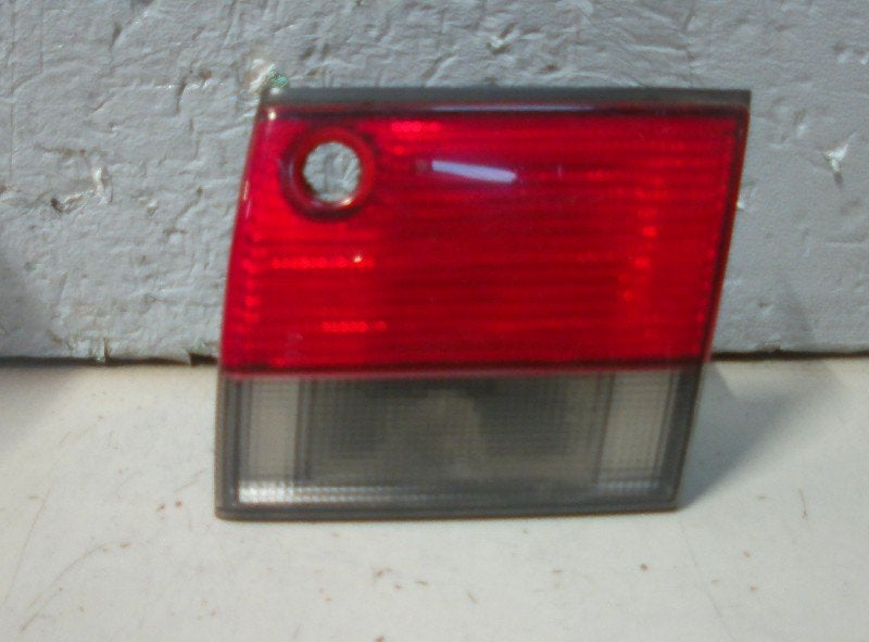 ACHTERLICHT RECHTS BINNEN Saab 9-3 I (YS3D) (4831178), Auto-onderdelen, Saab-de-info@saabgroup.com, Saab Deutschland GmbH, Saab